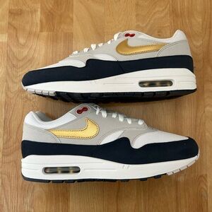 Men’s Nike Air Max 1 Olympic Sz 10.5 LIKE NEW PLEASE READ DESCRIPTION
